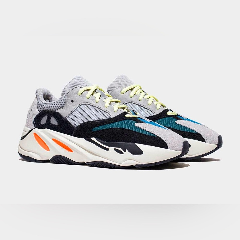 Adidas Yeezy Boost 700: Wave Runner